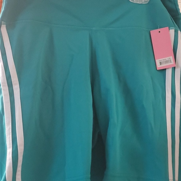 Purses,clothes, leggings, shorts, 2 piece outfits - Picture 11 of 13